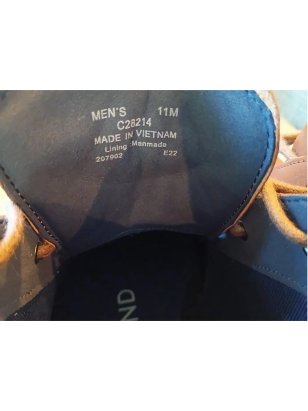 Cole Haan-Sz 11- Original Grand Chukka Boot Woodbury/Dark Roast Style C28214
